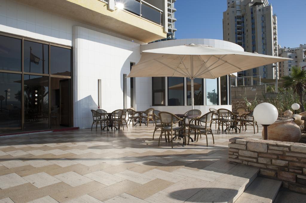 Galil Hotel Netanja Exterior foto